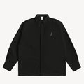 Collis Felixのブラックのロングスリーブシャツを正面から撮影した商品画像。左胸にホワイトのブランドロゴが入っている。
