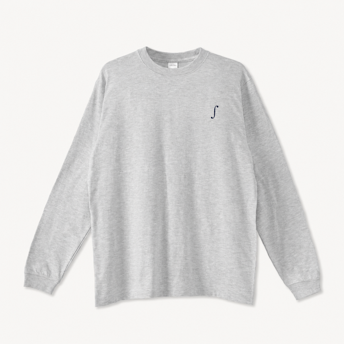 Collis FelixのグレーのロングスリーブTシャツを正面から撮影した商品画像。左胸にネイビーのブランドロゴが入っている。