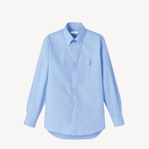 Collis Felixのライトブルーの長袖ボタンダウンシャツを正面から撮影した商品画像。左胸ポケットにネイビーのブランドロゴが入っている。
