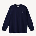 Collis FelixのネイビーのロングスリーブTシャツを正面から撮影した商品画像。左胸にホワイトのブランドロゴが入っている。