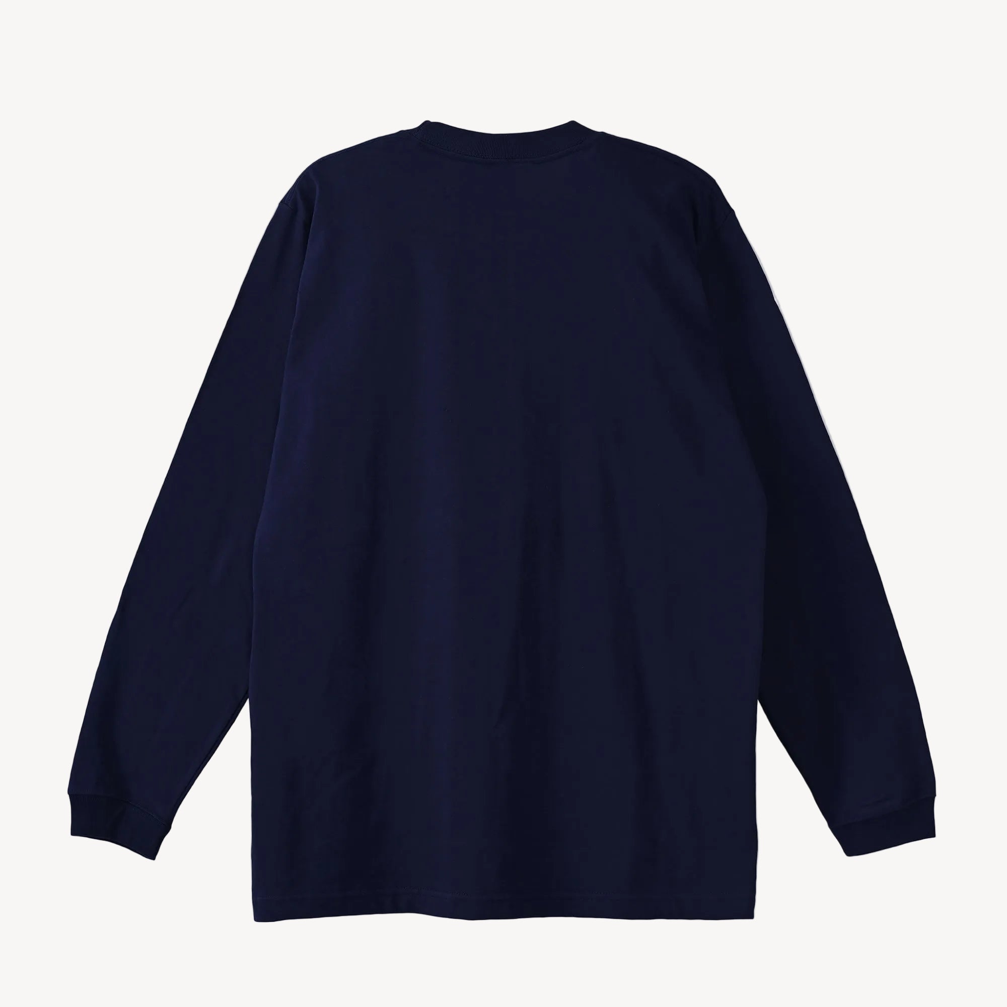 Collis FelixのネイビーのロングスリーブTシャツを背面から撮影した商品画像。ロゴやプリントのないシンプルなデザイン。