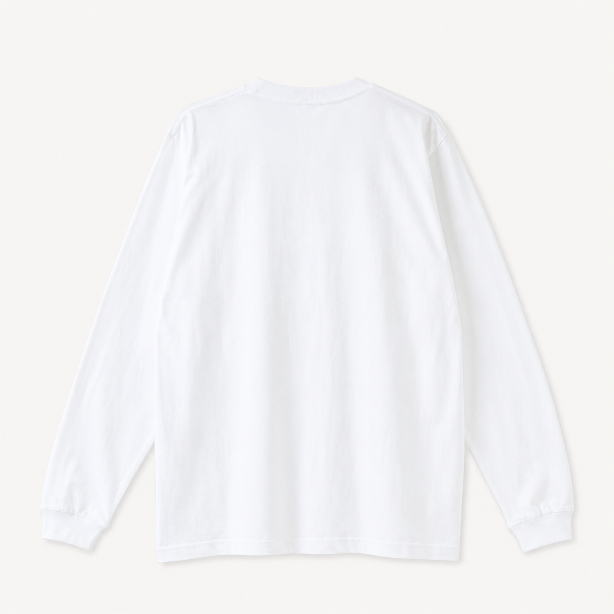 Collis FelixのホワイトのロングスリーブTシャツを背面から撮影した商品画像。ロゴやプリントのないシンプルなデザイン。